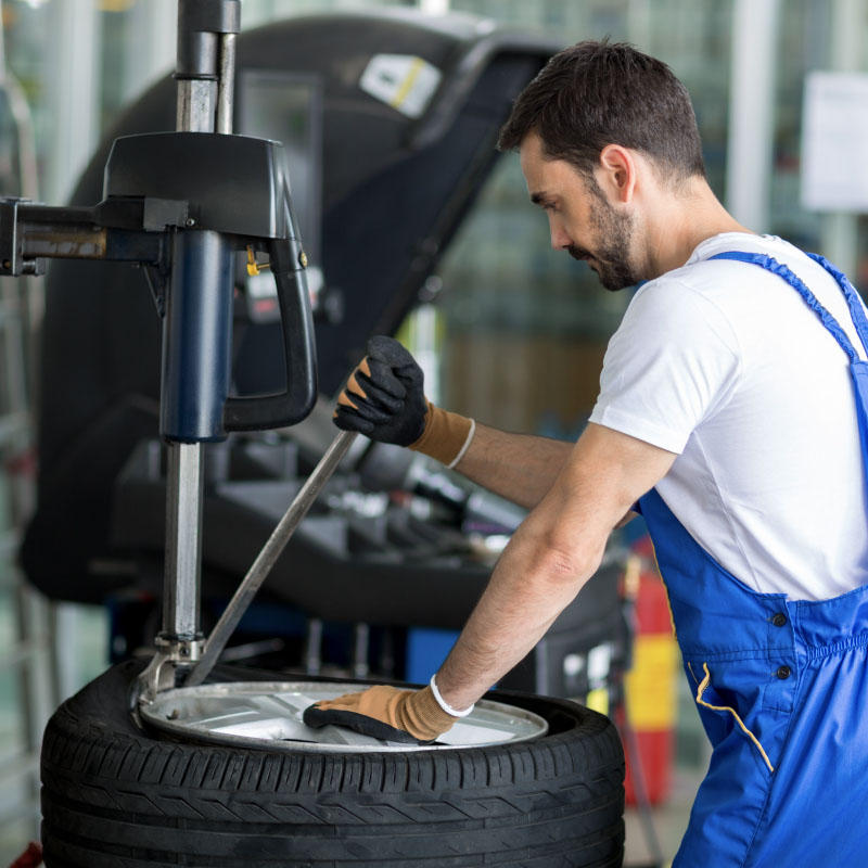 ŞANLIURFA OTO LASTİK YOL YARDIM 7/24 05452568392