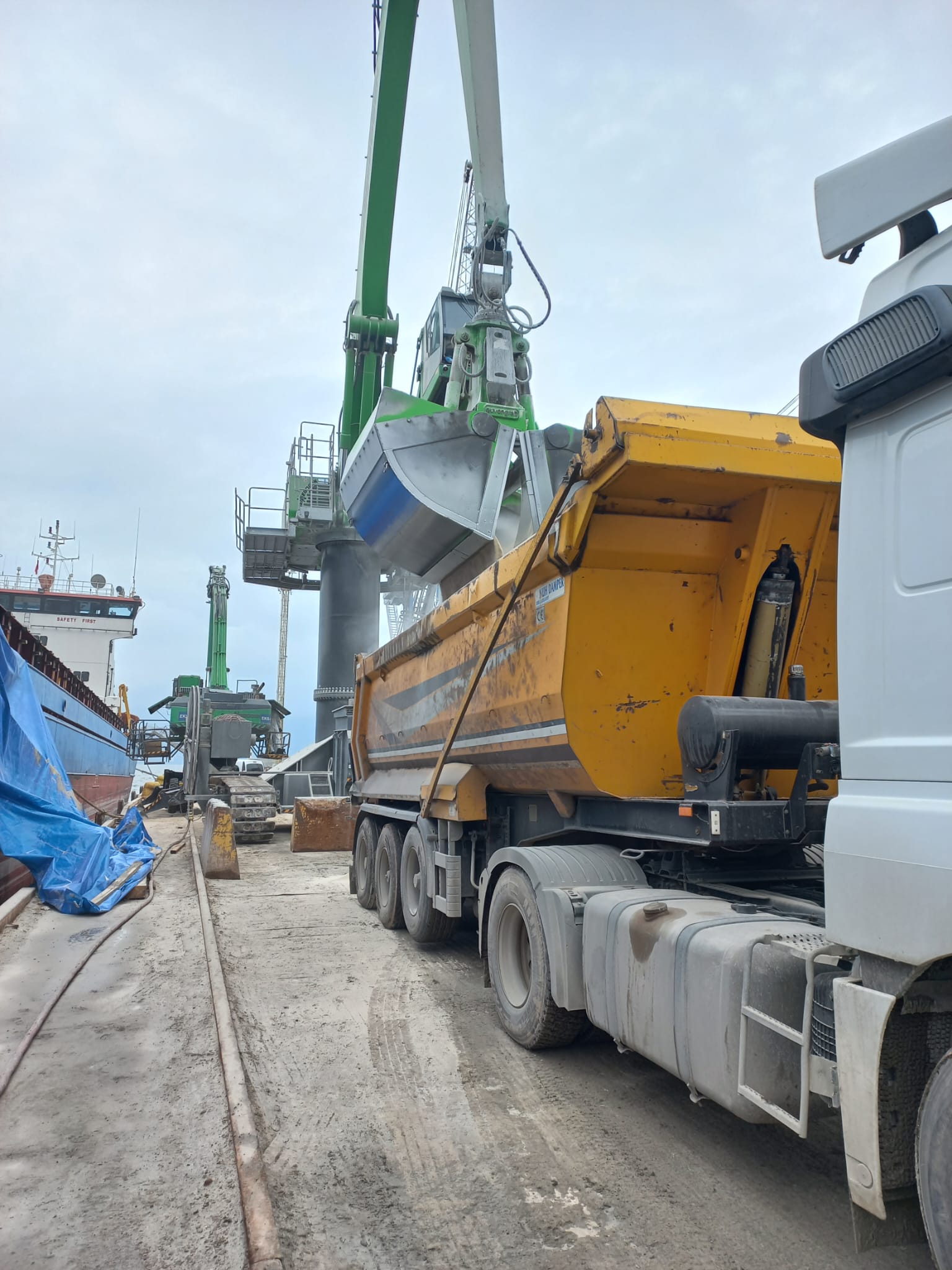 Nakliyeci Sedat 05057474125 kocaeli